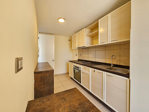 Depto 74 M², Carmen 297 Esquina Marin, Santiago Centro