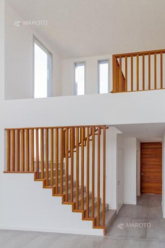 Imagen 10 de 30 de Casa En Venta En Barrio Puertos Del Lago - Maroto Propiedades