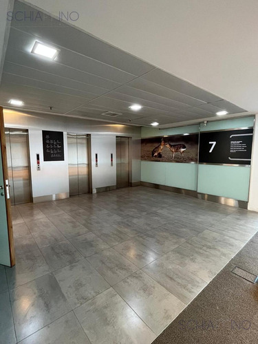 Edificio Comercial En Microcentro Con Frente A Av. 9 De Julio