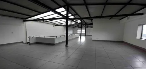 Local En Arriendo Centro (279060790).