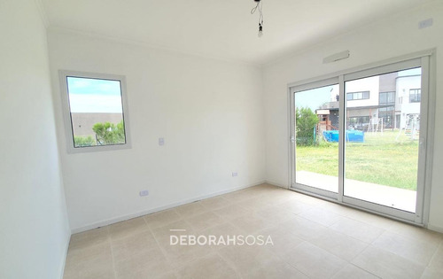 Imagen 8 de 24 de Exclusiva Casa En Venta - El Cantón