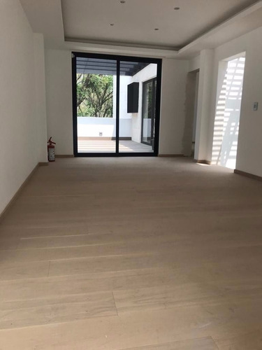 Imagen 9 de 13 de Espectacular Casa Con Vista Verde