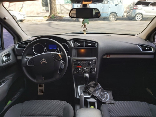 Imagen 8 de 10 de Citroën C4 Lounge 2015 1.6 Tendance At6 Thp 163cv