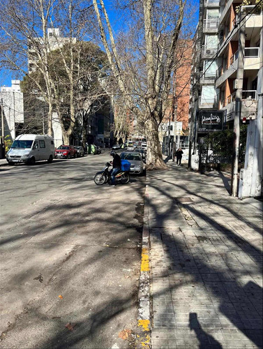 Imagen 7 de 10 de Lindo Local Comercial Con Gge En Pocitos Cw183423