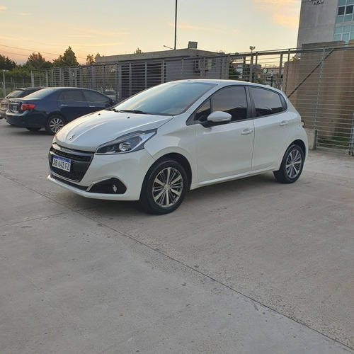Peugeot 208 1.6 Allure 2017
