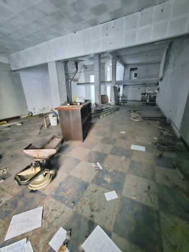 Importante Casa En Laprida Entre Córdoba Y Rioja. Apta Reciclar O Construcción De Edificio