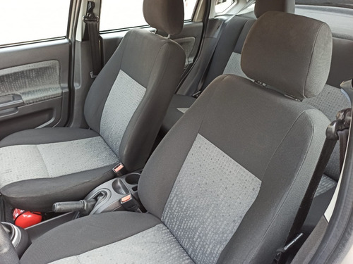 Imagem 8 de 9 de Ford Fiesta Sedan 1.6 Class Ano 2012 Completo