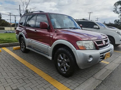 Mitsubishi Montero 3.8 V77 Wagon