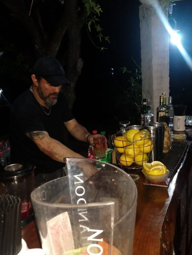 Imagen 5 de 5 de Barra Móvil Some Drinks