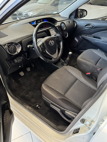 Toyota Etios 1.5 Sedan Xls