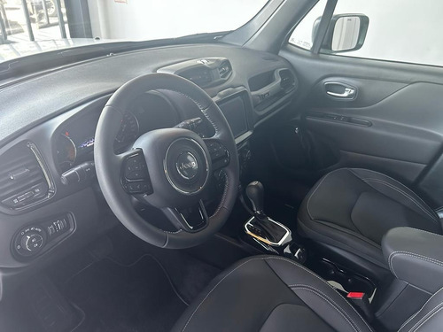 Imagen 9 de 13 de Jeep Renegade Longitud 80th Aniversario Jf