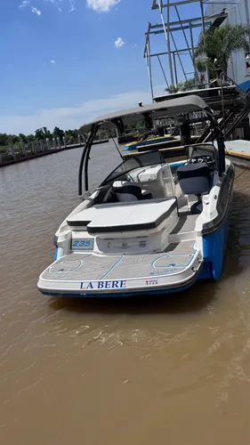 Klase A 235 Df (2020) - Mercruiser 250 Bravo 3 (186hs)