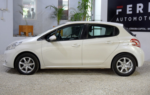 Peugeot 208 Allure 1.5 Nafta 2014 Blanco Excelente Estado!!!