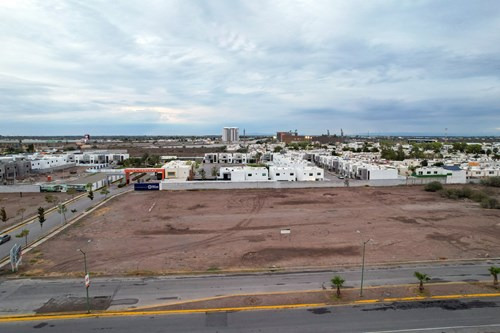 Excelente Oportunidad De Inversion Al Norte De Torreón. Lotes Comerciales En Sector Senderos.