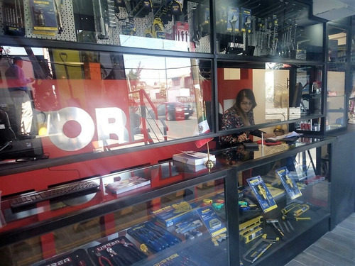 Imagen 4 de 10 de Traspaso O Venta De Tornillería A Tratar
