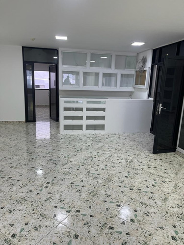 Imagen 2 de 5 de Mg/ Local En Alquiler Barrio Obrero Edificio Heladeria Popsy
