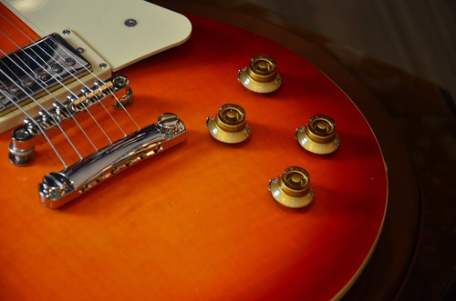 Guitarra EpiPhone Les Paul Standard 1959 Outfit Aged Dark