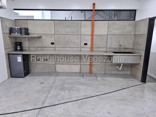 Local Comercial A Estrenar, Posibilidad De Taller Mecanico O Consecionario___ Rahml ___ 25-23608