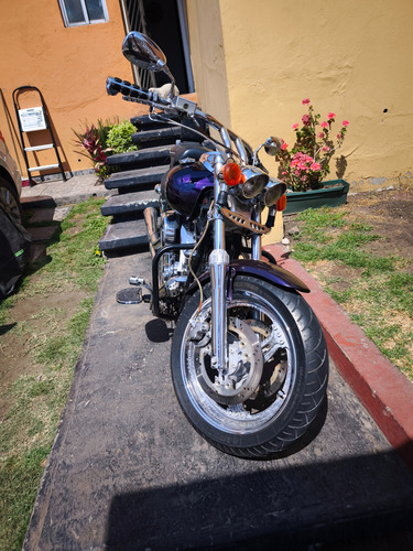 Yamaha Vstar 1100cc Color Morado Con Asiento De Pasajero