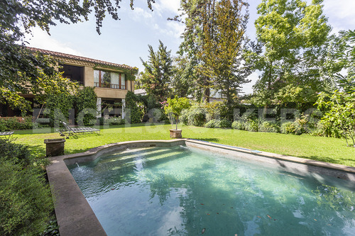 Gran Casa En Jardín Del Este