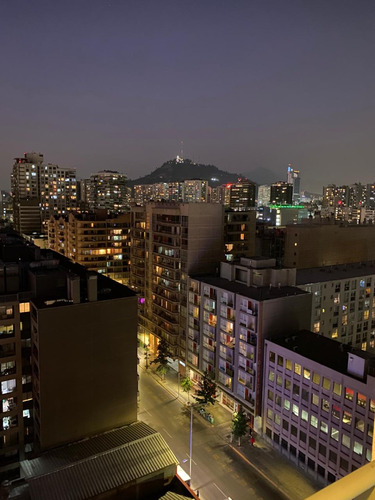 Arriendo Departamento 1d 1b Lira Con Marin En Santiago