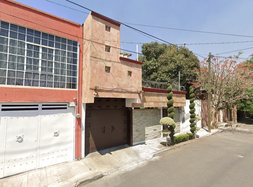 Casa Con Excelente Ubicación, Muy Cerca De Línea 8 Del Metro Y Metrobús Arf
