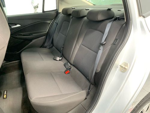 Chevrolet Onix plus 1.0 Lt 4p