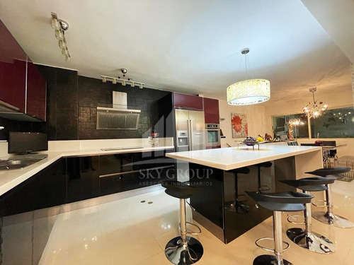 Imagen 3 de 21 de Oportunidad! Townhouse En Mañongo, Res, Doral Park.