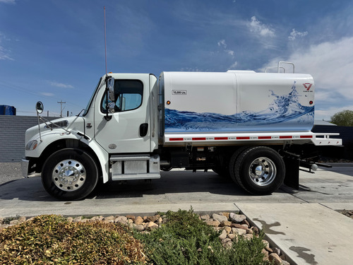 Pipa Seminueva Freightliner M2 106 Año 2014 Cap: 10,000 Lts
