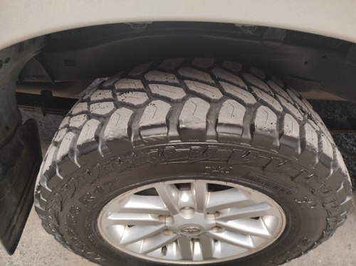 Imagen 9 de 9 de Toyota Hilux 2012 3.0 Cd Srv I 171cv 4x2