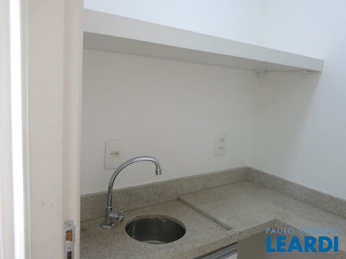 Conj. Comercial - Bela Vista - Sp - 585634