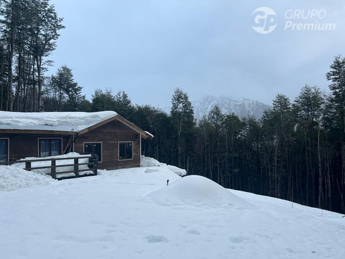 Casa En Venta De 4 Dorm. En Pucón