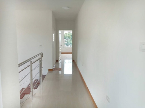 Imagen 4 de 23 de Casa Quinta San Antonio De Los Altos Century 21 Plaza Francia 04125033903 Sz