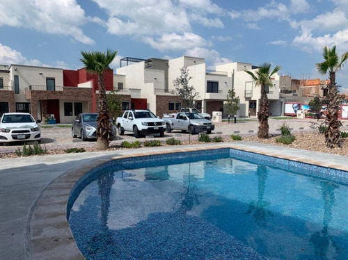 Imagen 3 de 14 de Casa En Venta Con Recamara En Planta Baja En San Miguel De Allende Guanajuato.