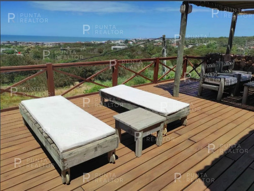 Imagen 2 de 30 de Importante Casa En Alquiler, Con Pileta, Vista Al Mar Y Muy Bien Ubicada El Chorro, Manantiales, Uruguay
