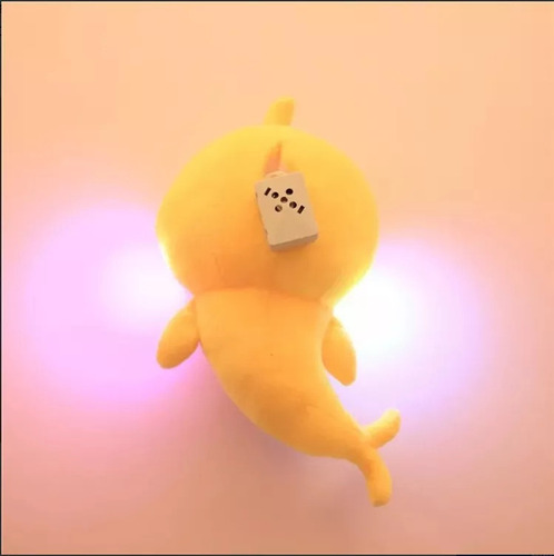 De Peluche Baby Shark 35cm Con Sonido Brillará 2024 Amarillo