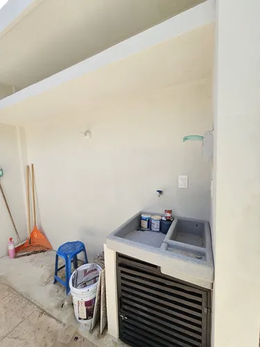 Casa Remodelada De Una Planta En Venta En Conkal.