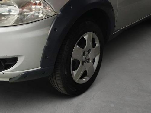 Fiat Strada 1.4 MPI TREKKING CE 8V FLEX 2P MANUAL