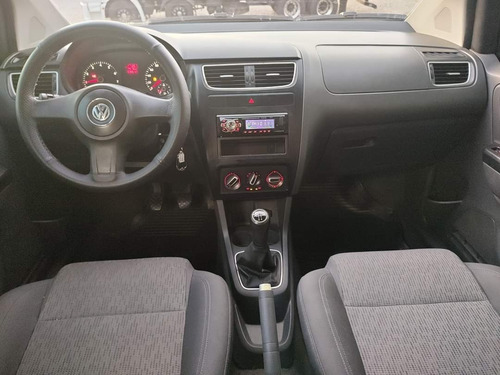 Imagem 6 de 15 de Volkswagen Fox 2013 1.0 Trend Tec Total Flex 5p