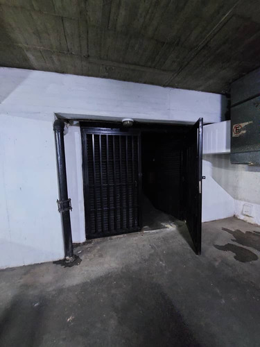 Pgm Vende Local Comercial En Sótano - Centro La Cuadra Av. Sur 2 / Detrás De Quinta Crespo