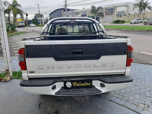 Imagem 6 de 13 de Chevrolet S10 2.4 Advantage Cab. Simples 4x2 Flexpower 2p