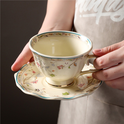 Juego De Taza Y Platillo De Café Con Motivos Florales