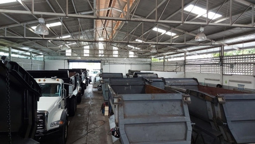 Imagen 4 de 11 de Mack Volteos Hardock 450