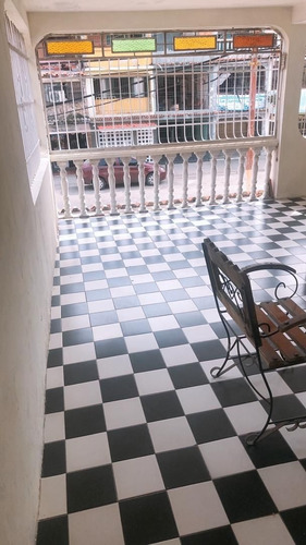 Imagen 2 de 7 de Casa En Urb. La Isabelica Cod. Indic-1315