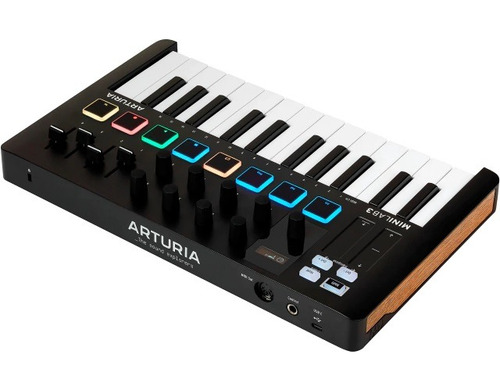 Imagen 4 de 7 de Arturia Minilab 3 Black Controlador Midi 25 Teclas 8 Pads