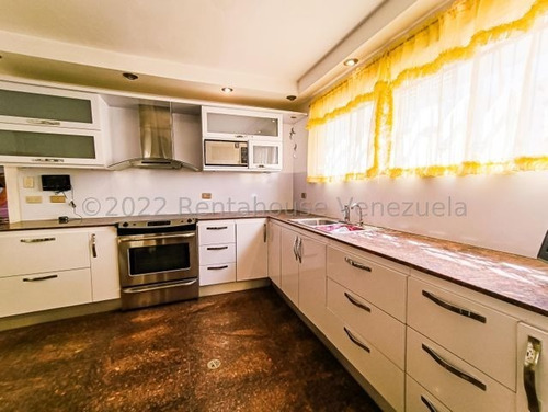 Imagen 17 de 18 de En Vente Hermosa Casa Ubicada En Lomas De La Trinidad, Mls #22-19304 Karina Sanchez 04143355086