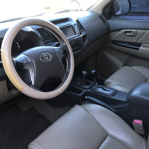 Toyota Sw4 Srx 4x4 At 7 Pasajeros 2012