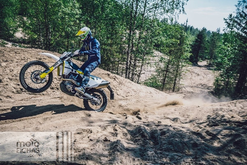 Imagen 17 de 25 de Husqvarna Enduro 701 0km By Rade Garage - Palermo Bikes
