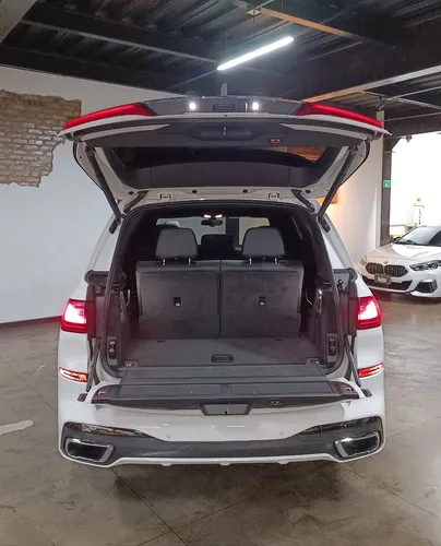 BMW X7 3.0 Xdrive 40i Pure Excelence