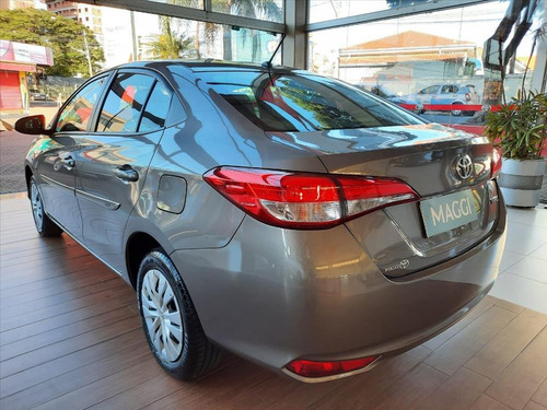 Imagem 7 de 12 de Yaris 1.5 16v Flex Sedan Xl Live Multidrive